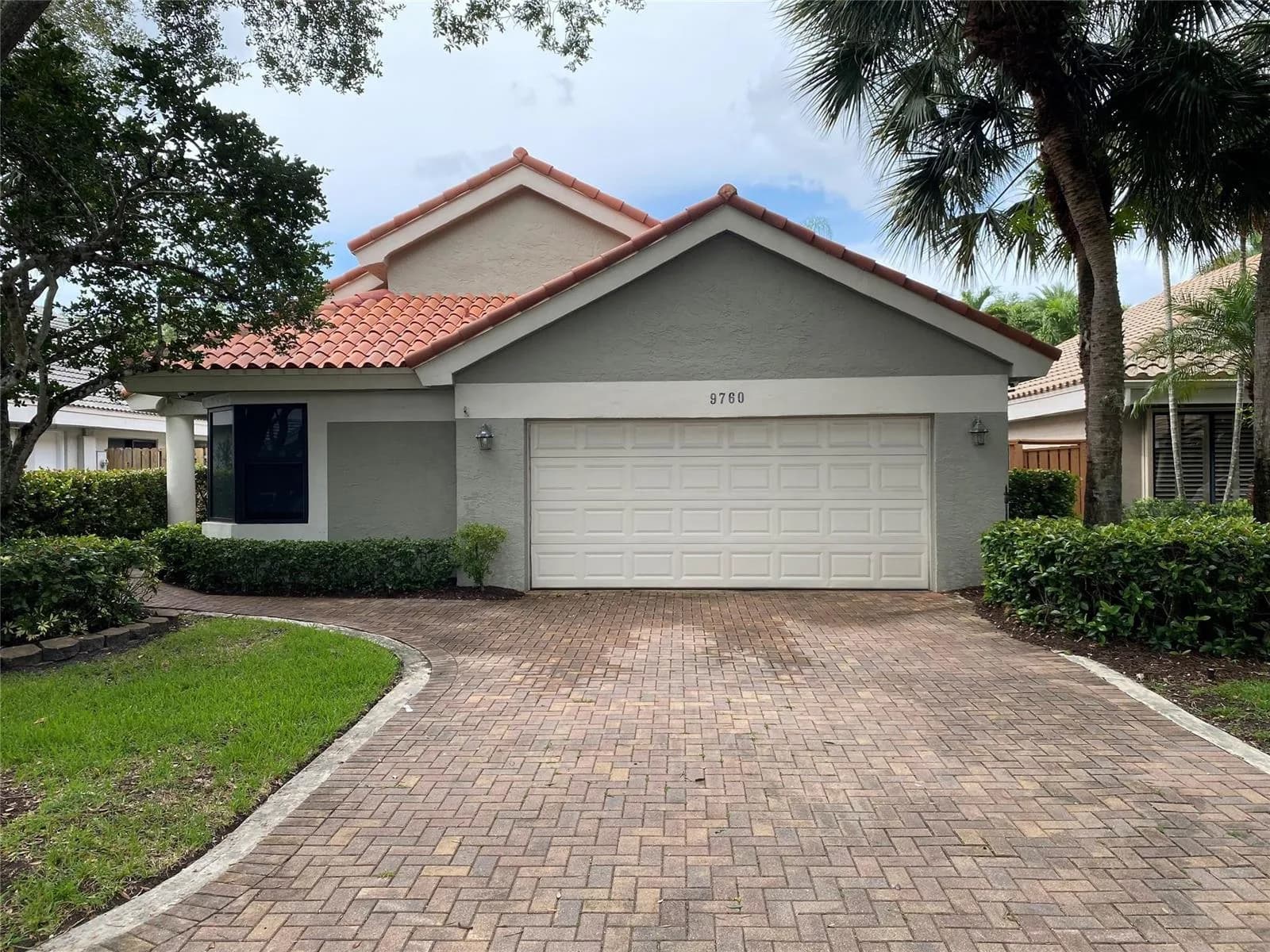 9760 NW 18th Drive, Plantation, FL 33322