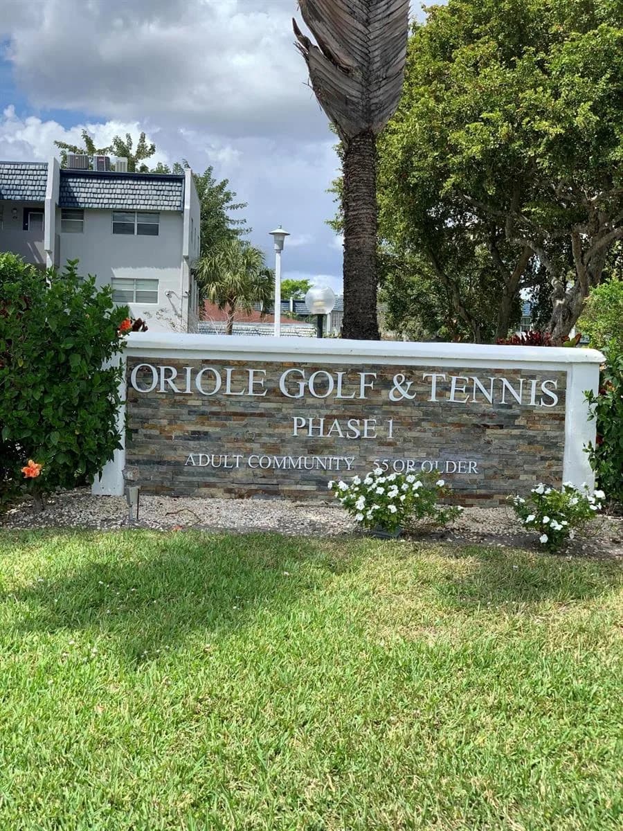 7887 Golf Cir Drive # 212, Margate FL 33063