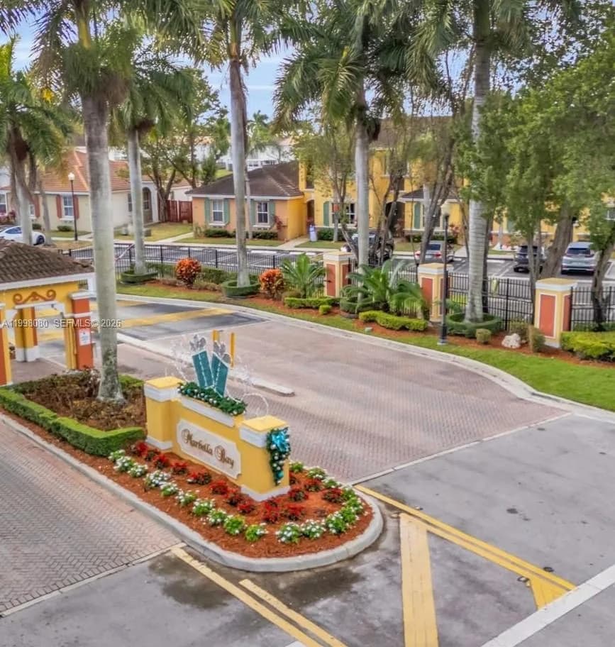 979 NE 42nd Ter, Homestead, FL 33033