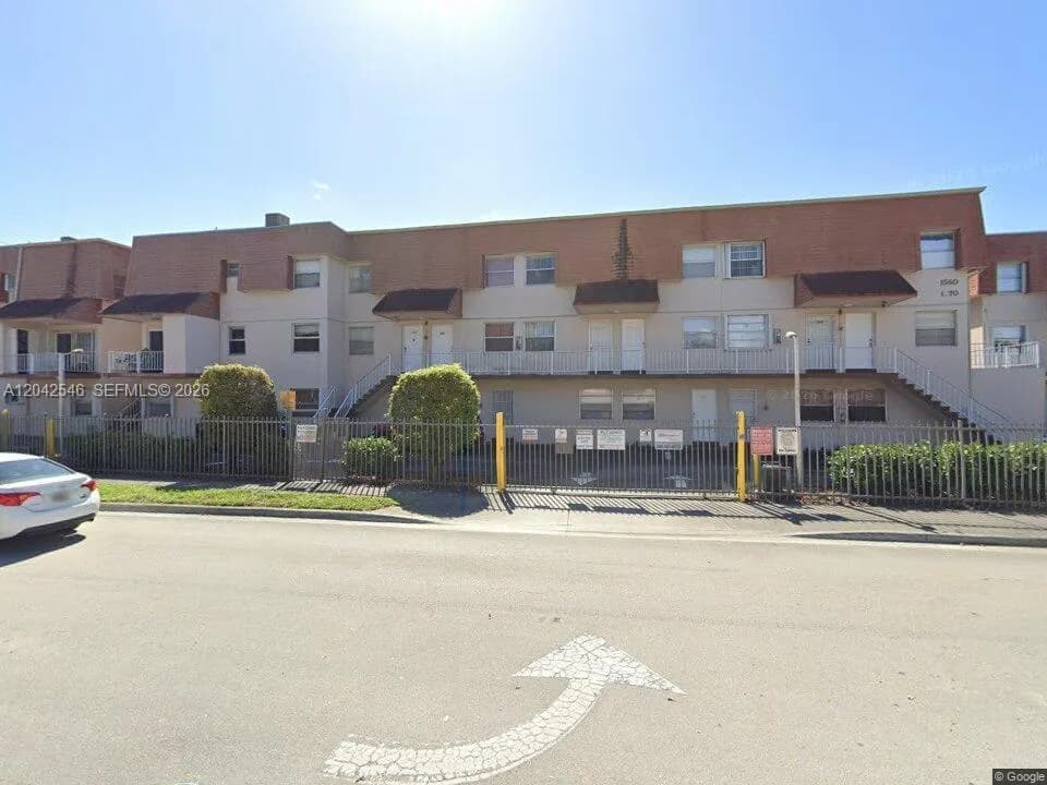 1560 W 46th St # 244, Hialeah FL 33012