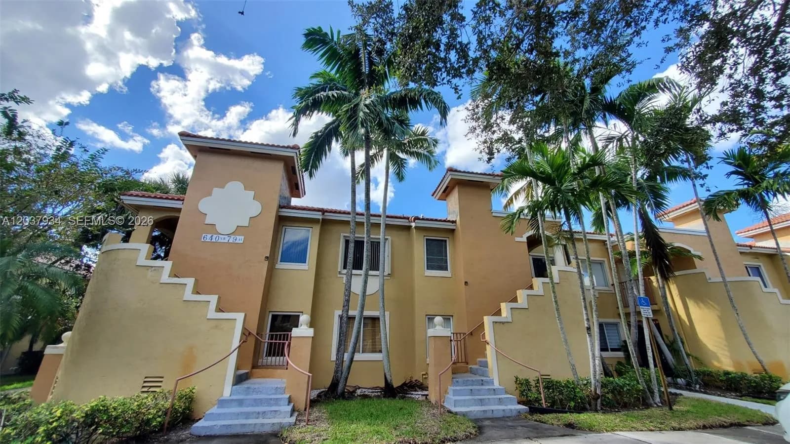 640 NW 79th Ave # 202, Pembroke Pines, FL 33024