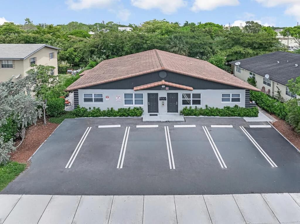 7521 NW 44th Court, Coral Springs FL 33065