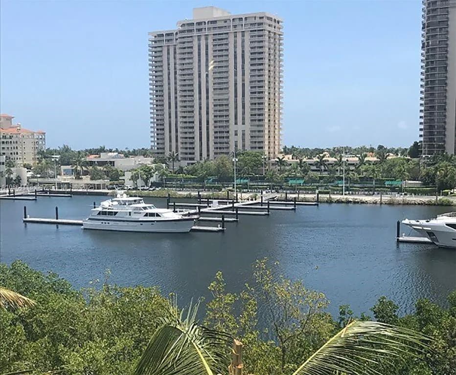 19701 E Country Club Dr # 5606, Aventura FL 33180