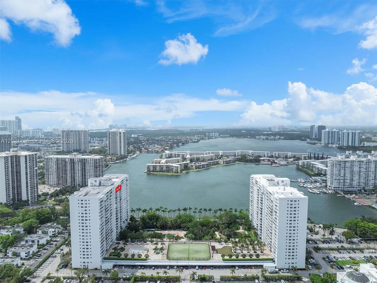 2851 NE 183rd St # 2112E, Aventura FL 33160