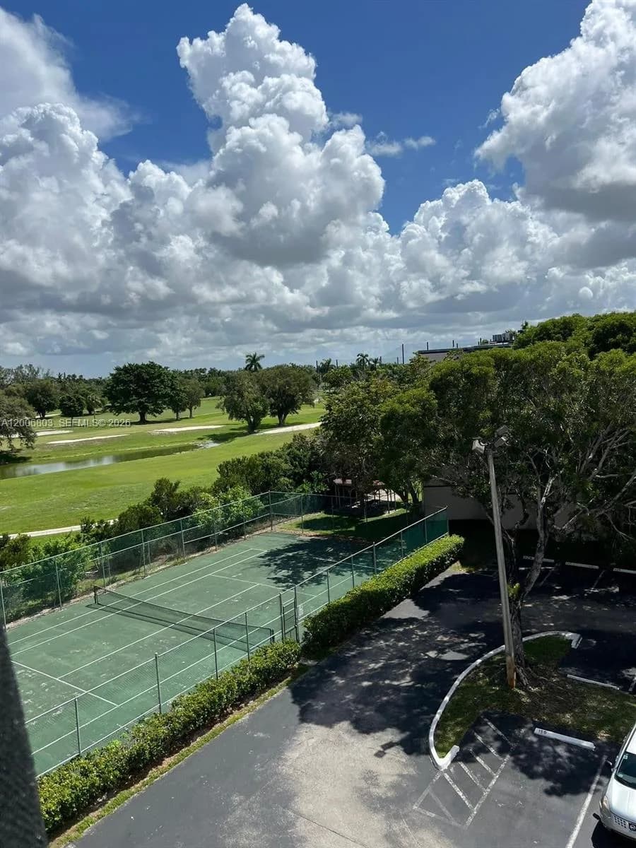 7125 NW 186th St # B502, Hialeah, FL 33015