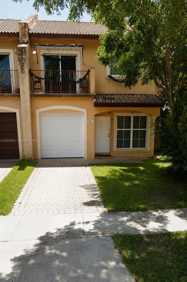 901 SW 6th Ct, Florida City, FL 33034