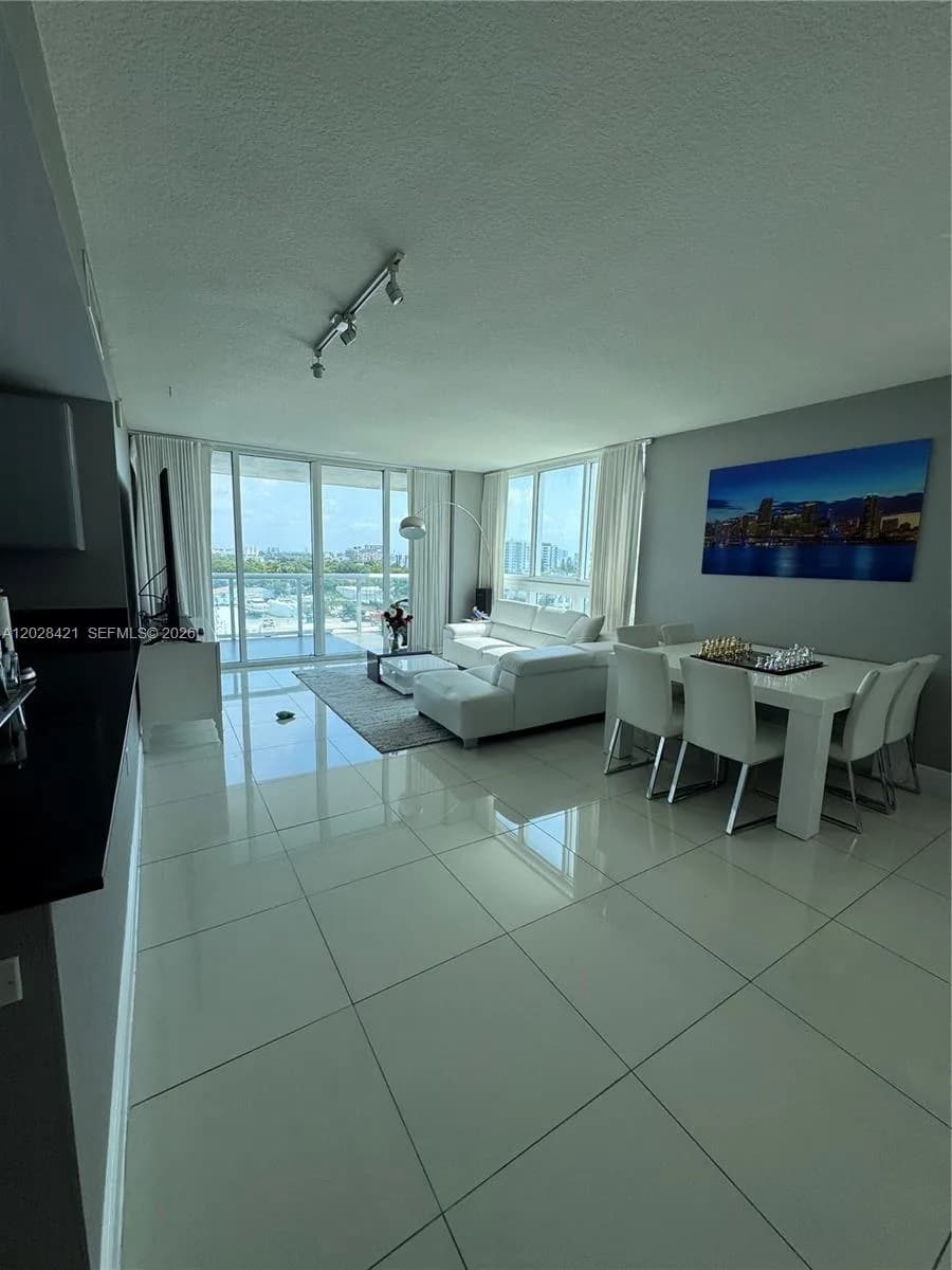 1861 NW S River Dr # 906, Miami, FL 33125