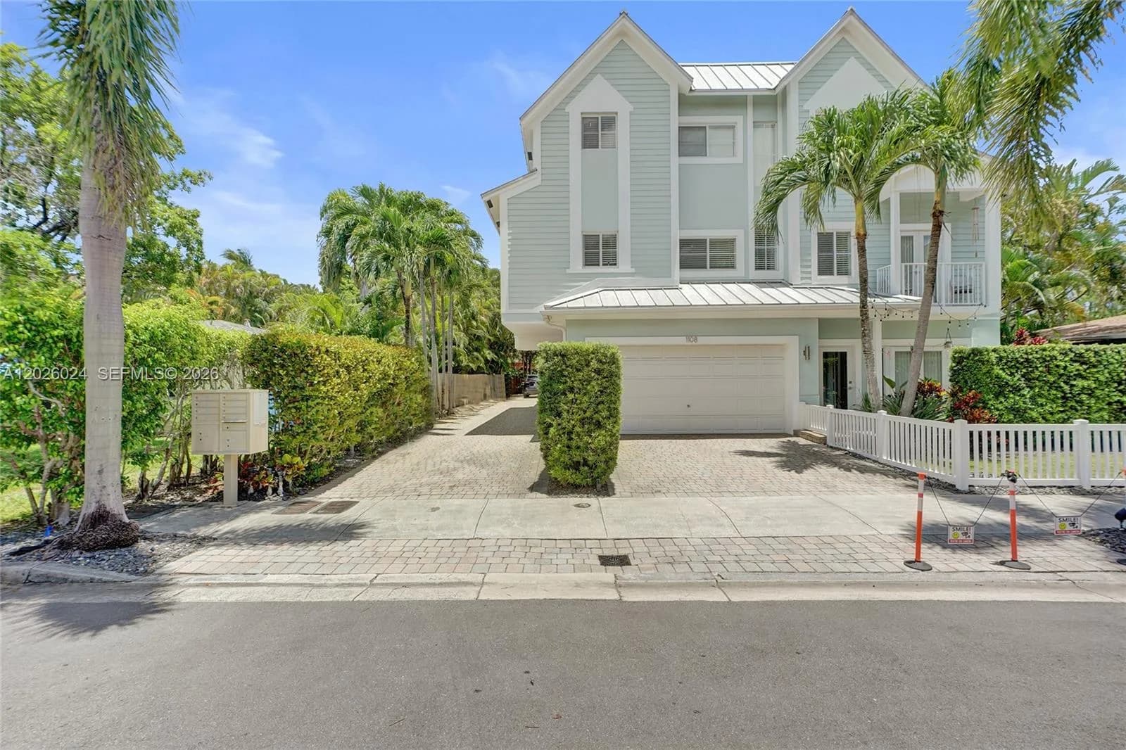 1112 NE 17th Way, Fort Lauderdale FL 33304