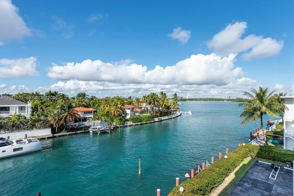 10180 W Bay Harbor Dr # 4A, Bay Harbor Islands, FL 33154