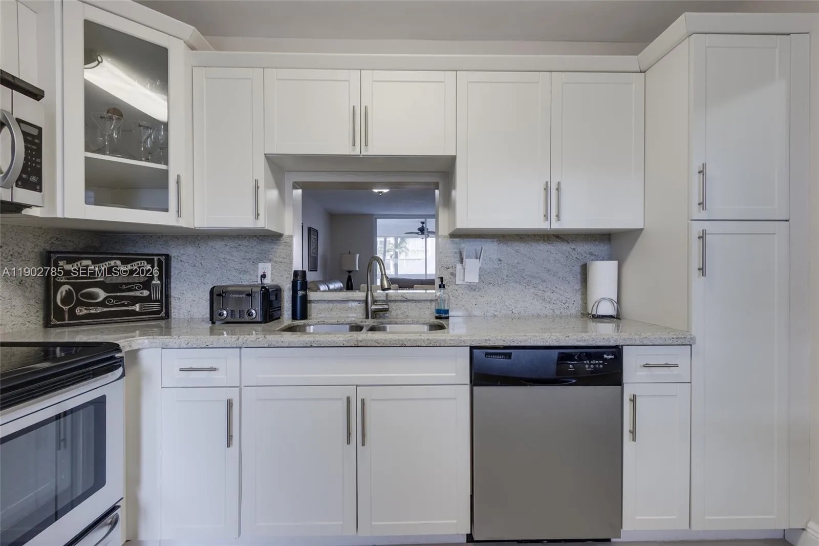 420 NE 12th Ave # 208, Hallandale Beach FL 33009