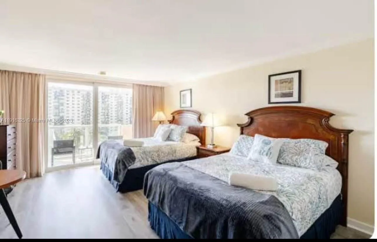 19201 Collins Ave # 733, Sunny Isles Beach, FL 33160