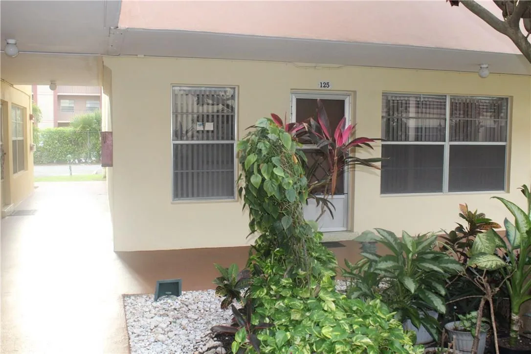 3071 NW 47th Terrace # 125, Lauderdale Lakes FL 33313