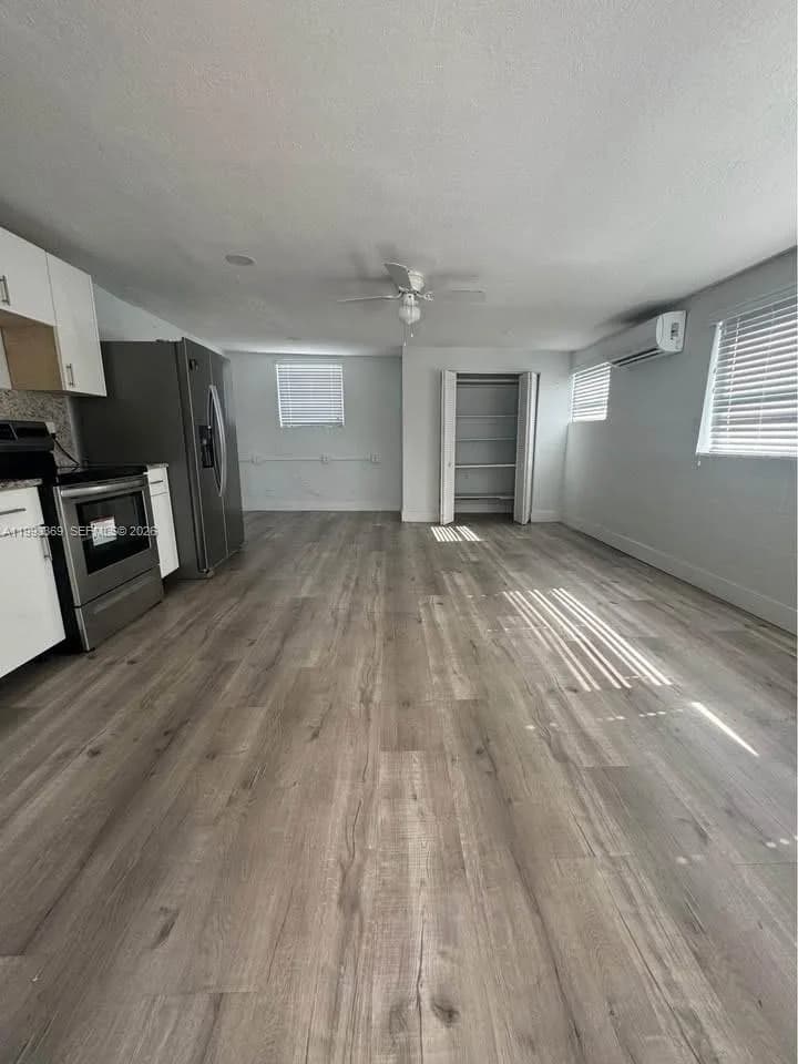 7620 SW 21 # 2, Miami, FL 33155