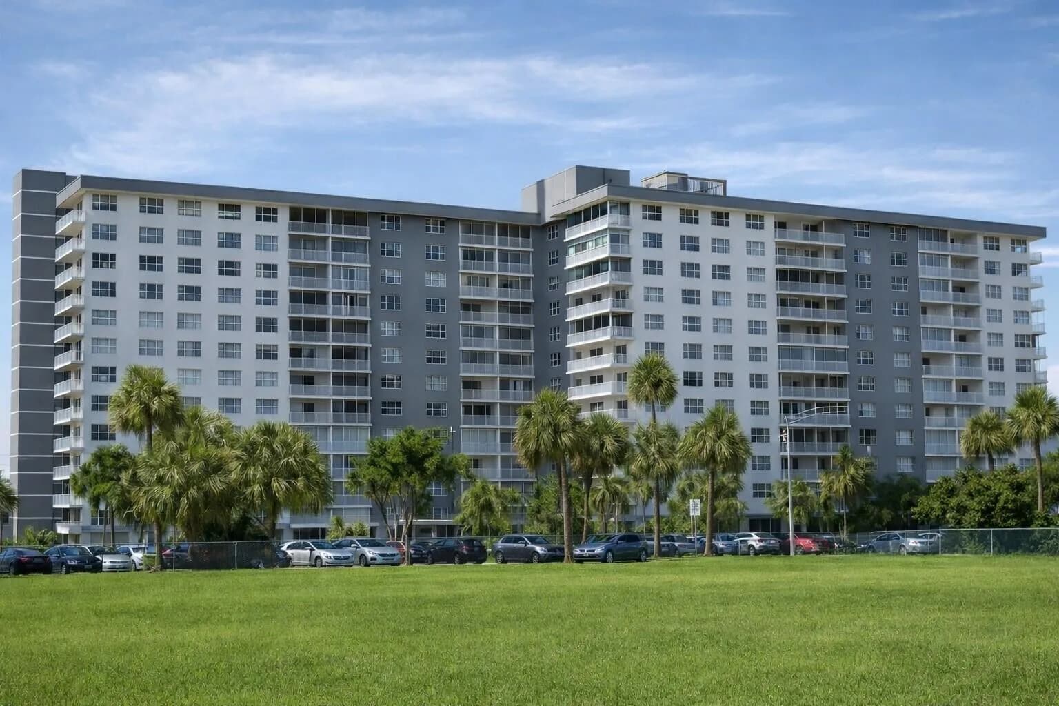 3800 Hillcrest Drive # 1219, Hollywood, FL 33021