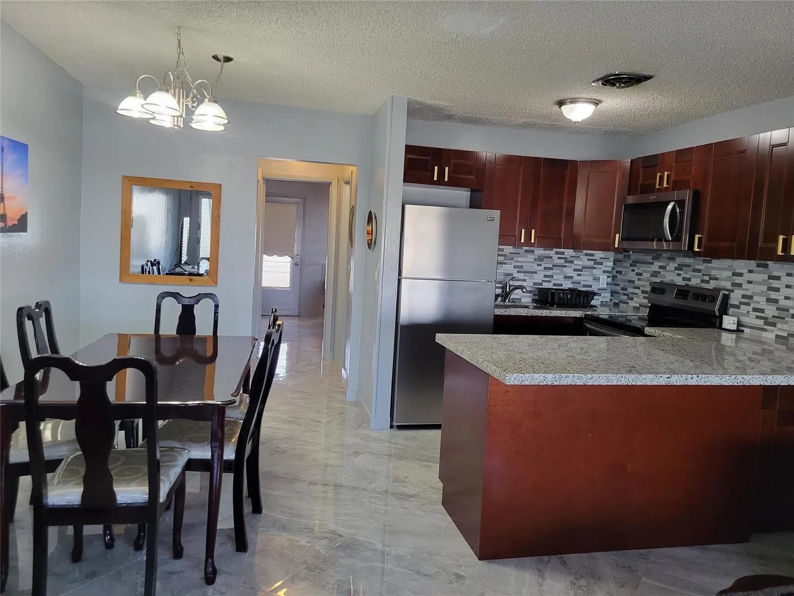 800 SW 11th Avenue # 17, Hallandale Beach, FL 33009