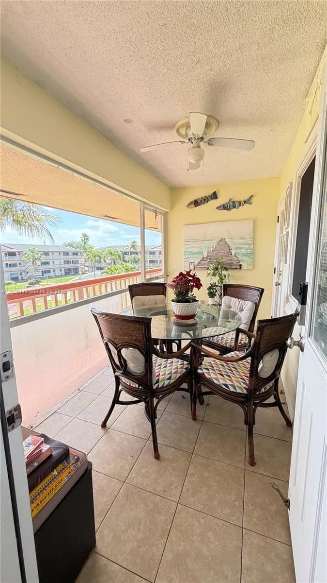 5300 Washington St # D309, Hollywood, FL 33021