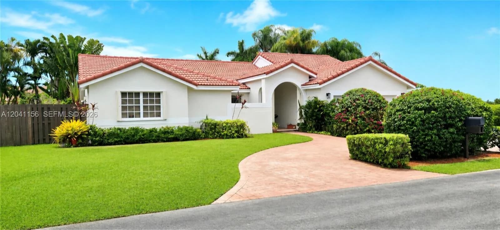 15630 SW 46th Ter, Miami, FL 33185