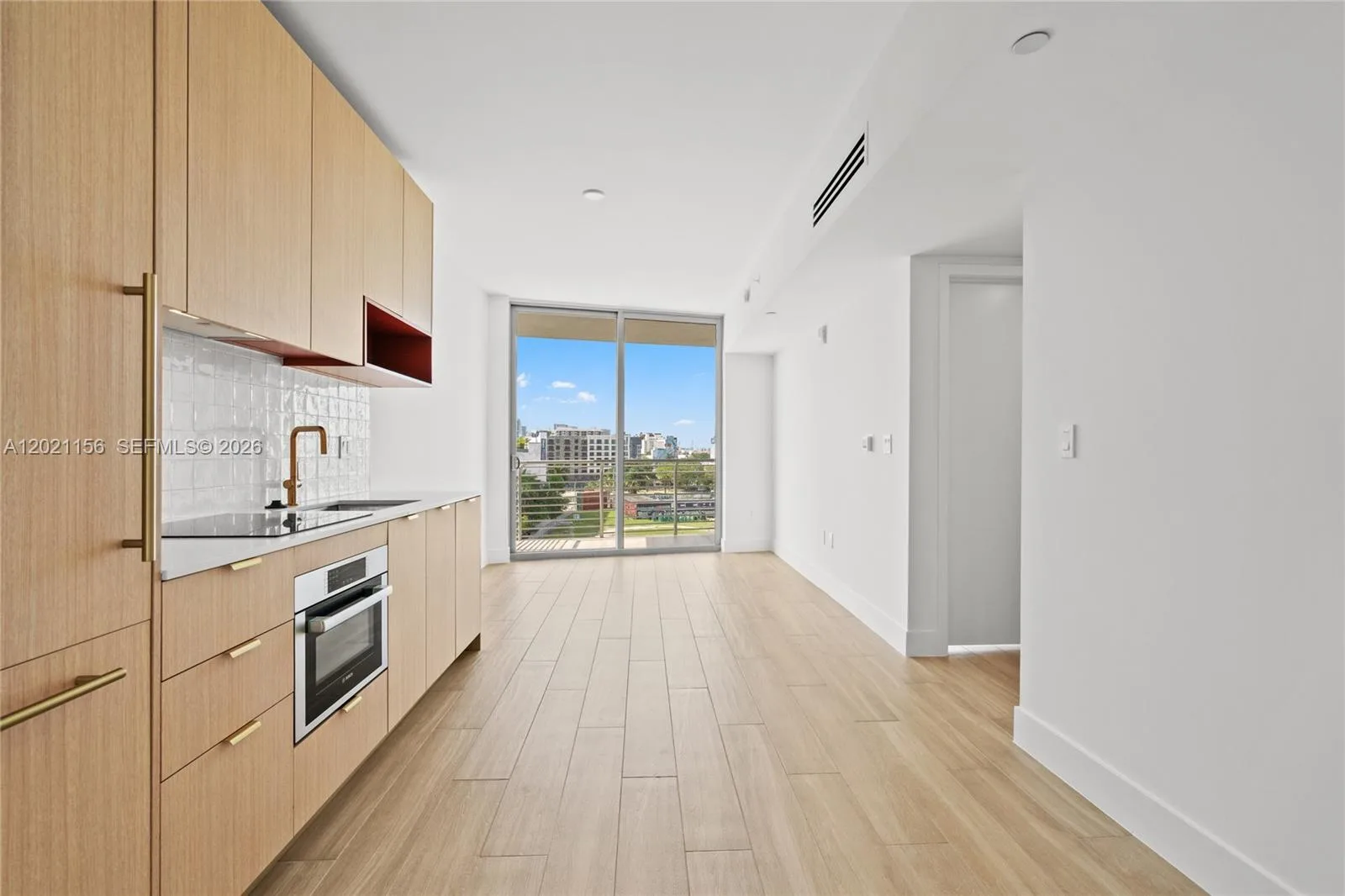 90 NE 32nd St # 627, Miami, FL 33137