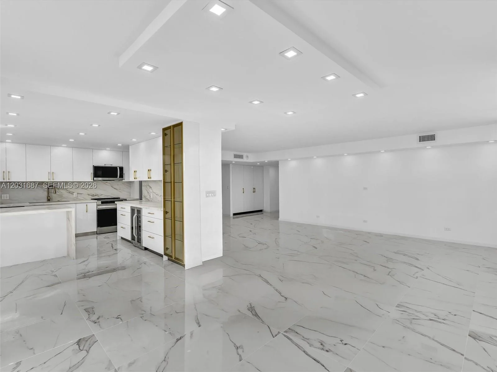 230 174th St # 712, Sunny Isles Beach FL 33160