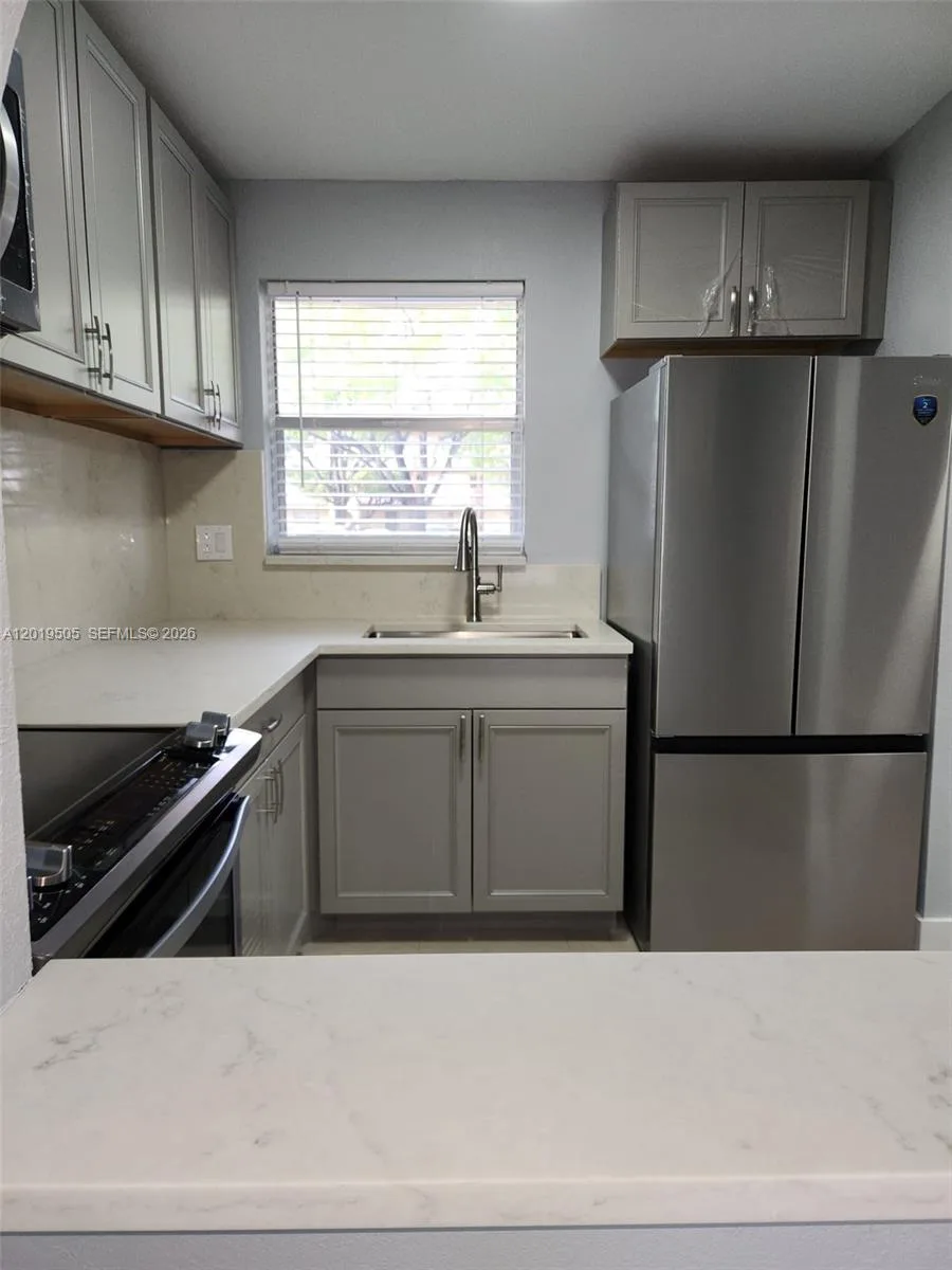 2811 N Pine Island Rd # 107, Sunrise FL 33322