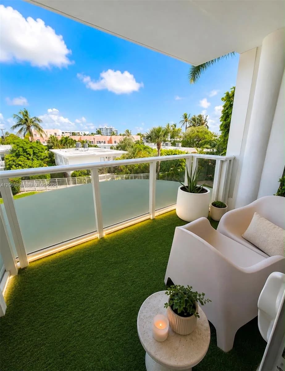 900 Bay Dr # 207, Miami Beach, FL 33141