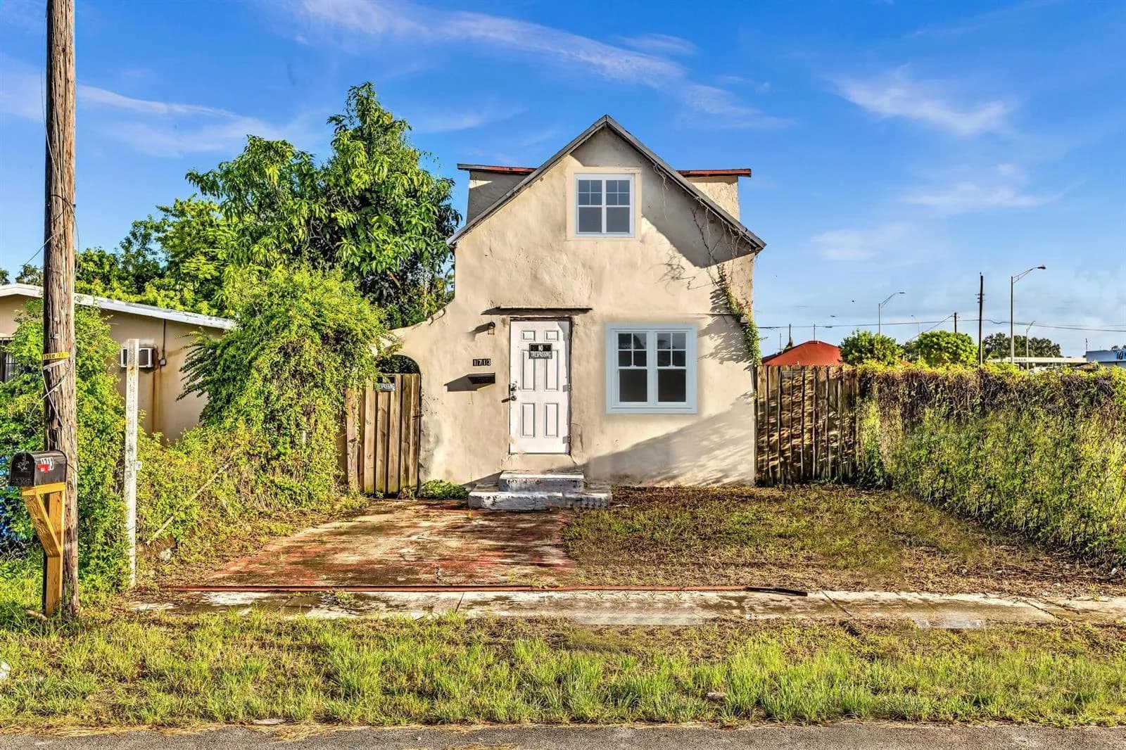 1713 NW 76th Terrace, Miami FL 33147