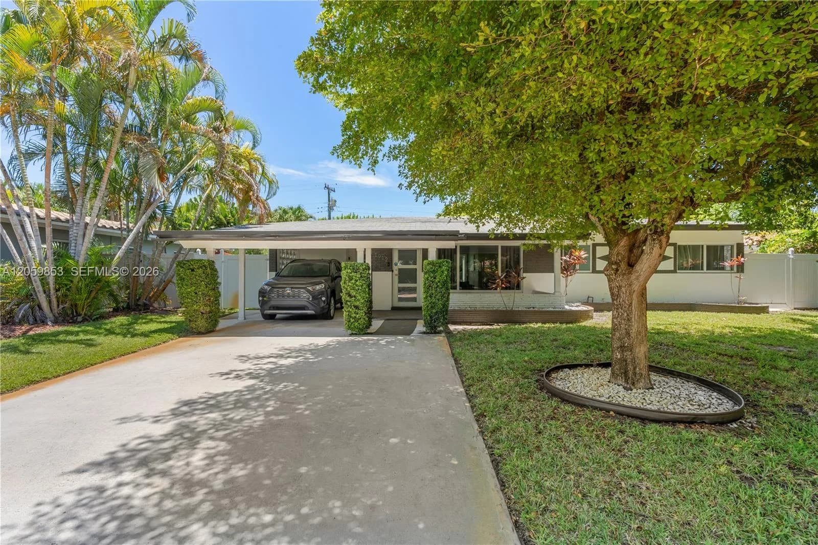 1912 NE 21st Ave, Fort Lauderdale, FL 33305