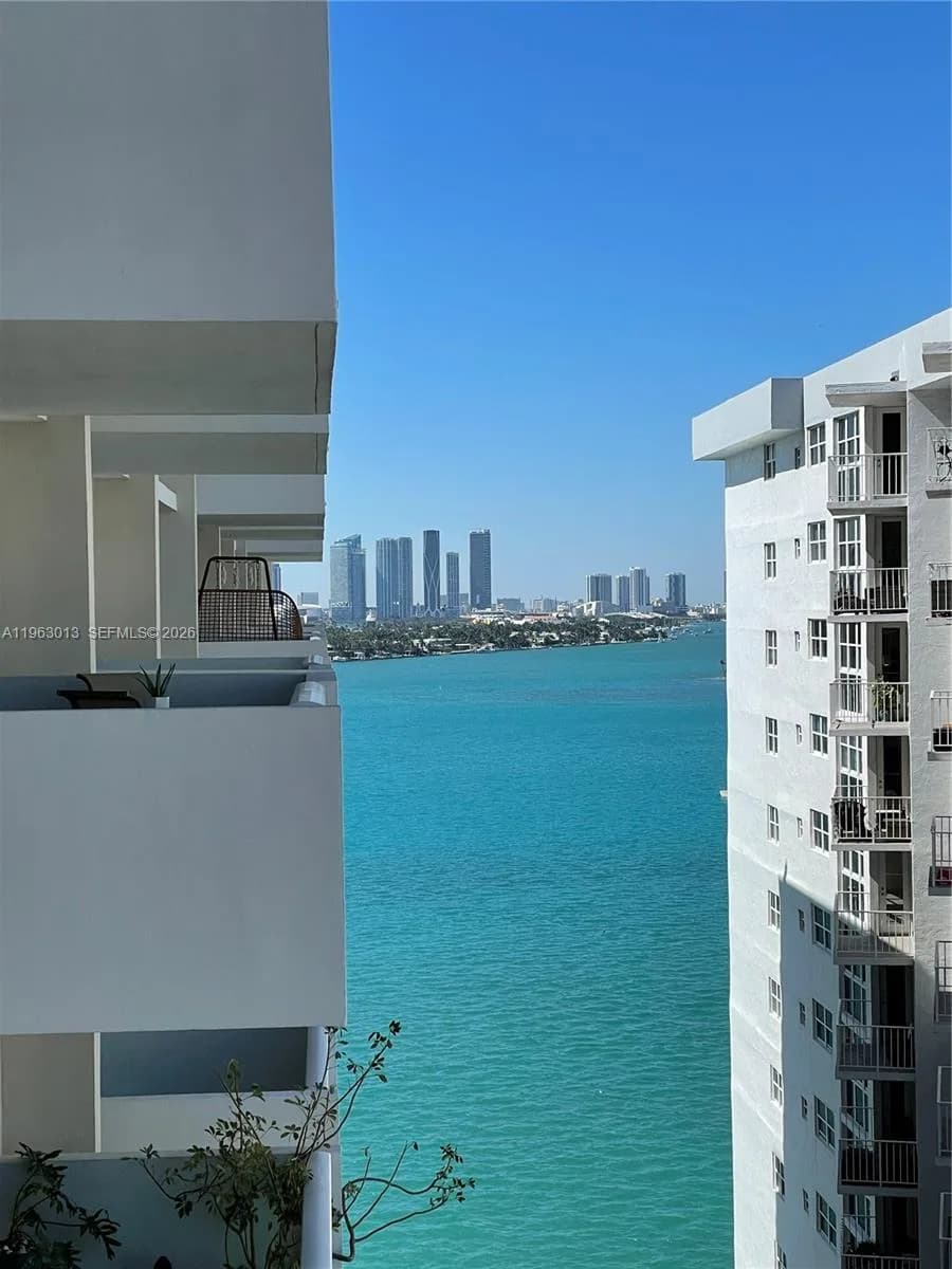 1200 West Ave # 1418, Miami Beach, FL 33139