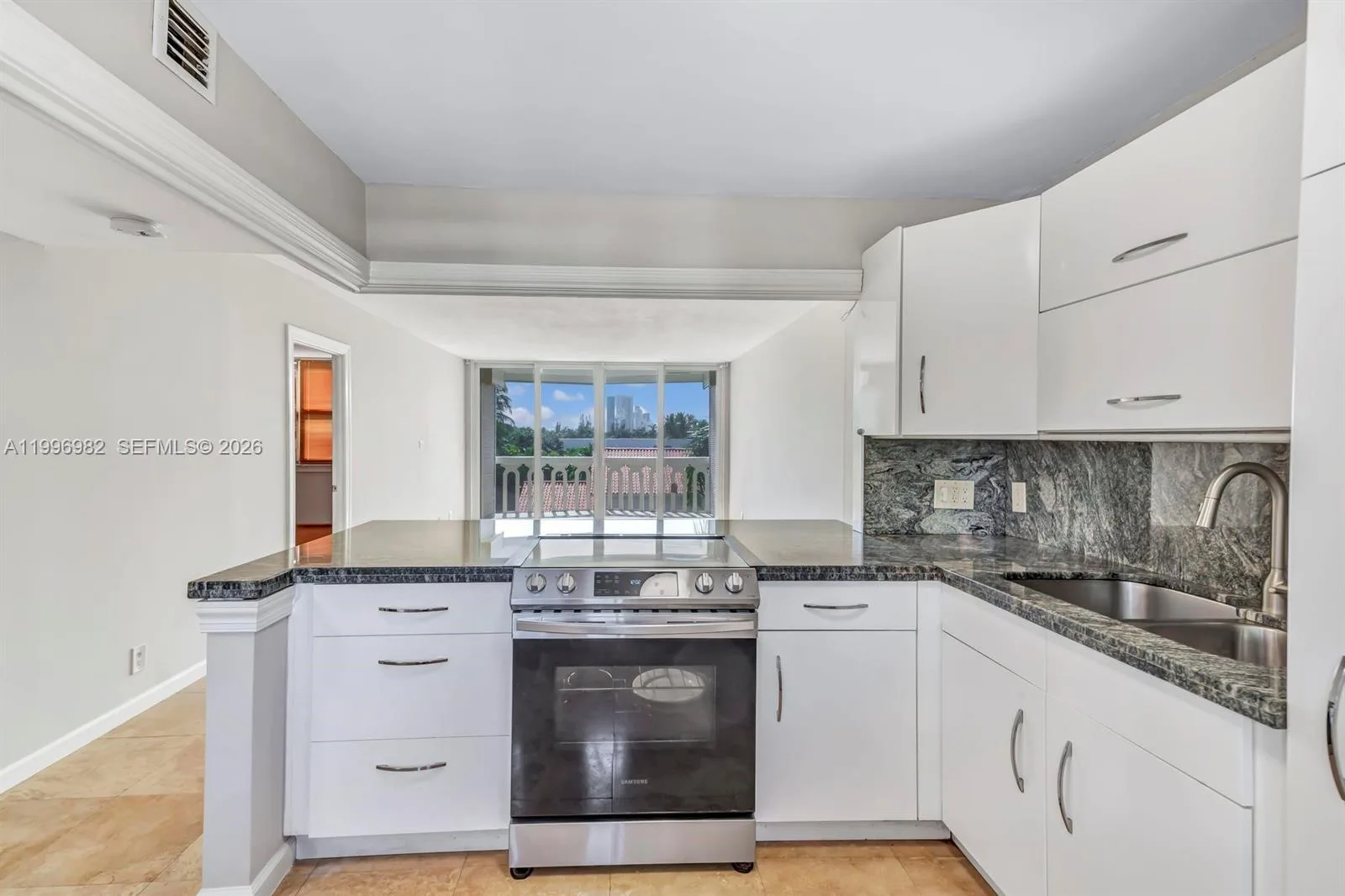 3199 S Ocean Dr # 406, Hallandale Beach FL 33009