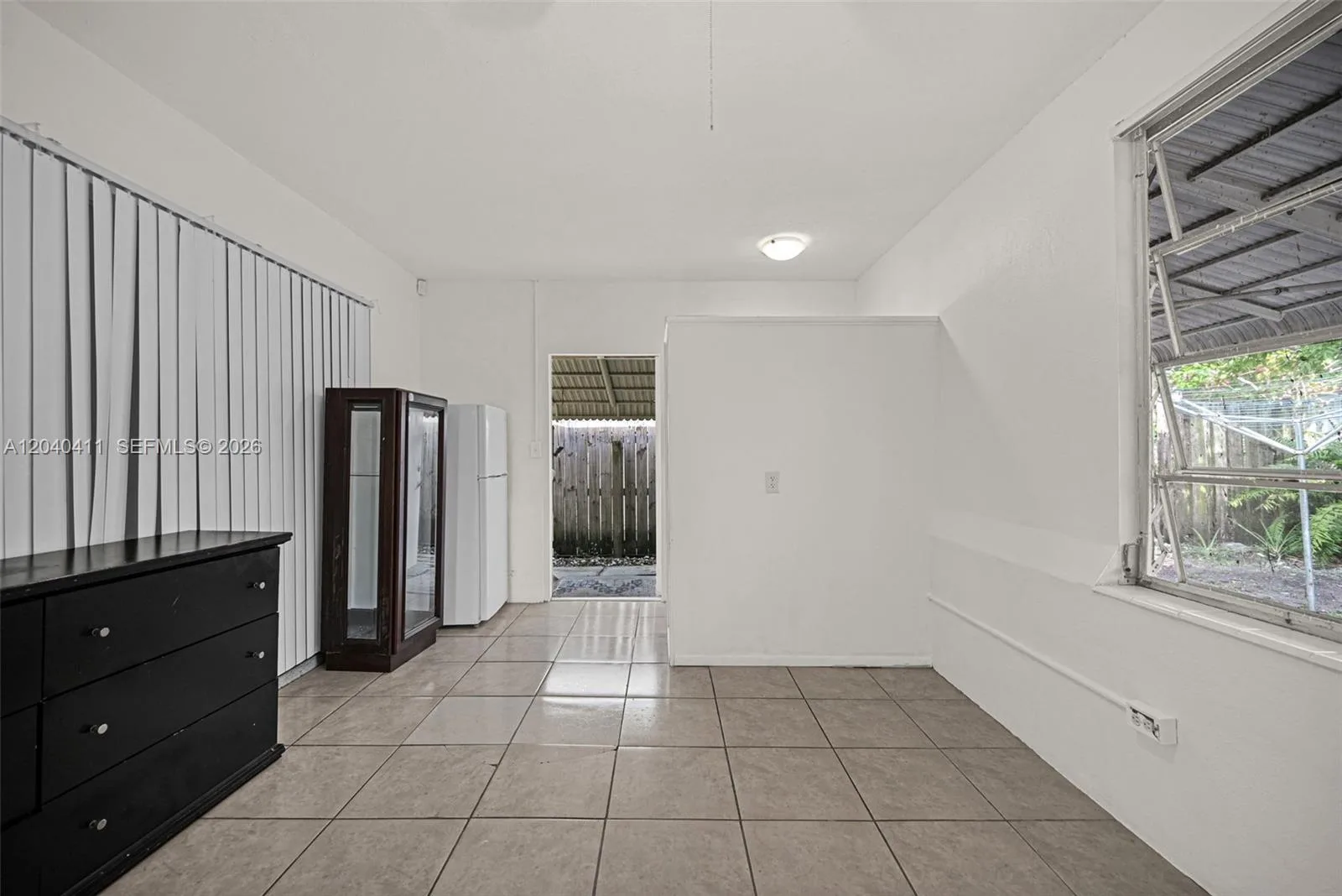 5069 NW 41st Ct # -, Lauderdale Lakes FL 33319