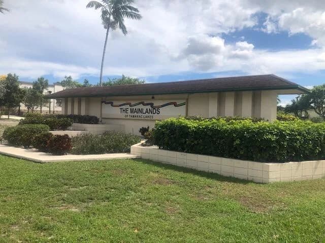 4504 NW 43rd Terrace, Tamarac FL 33319