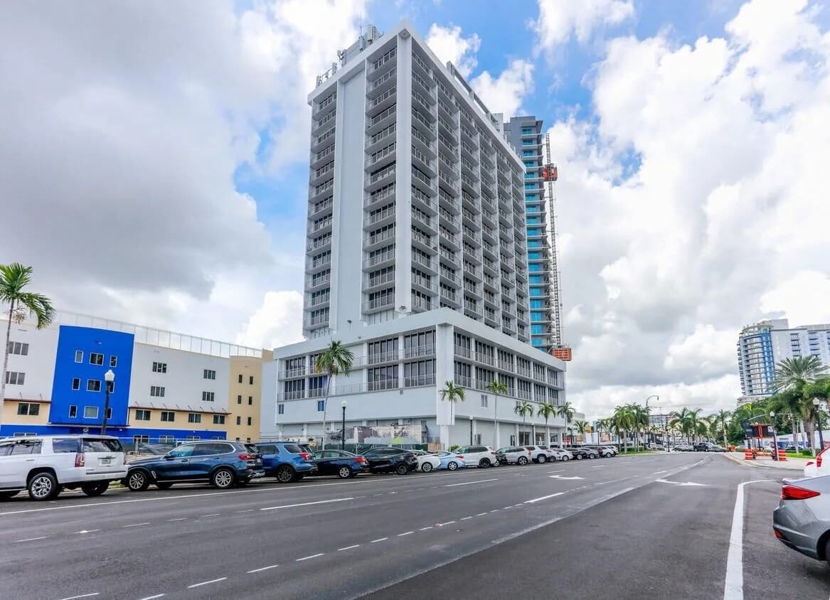 1720 E Harrison Street # 18-A, Hollywood FL 33020