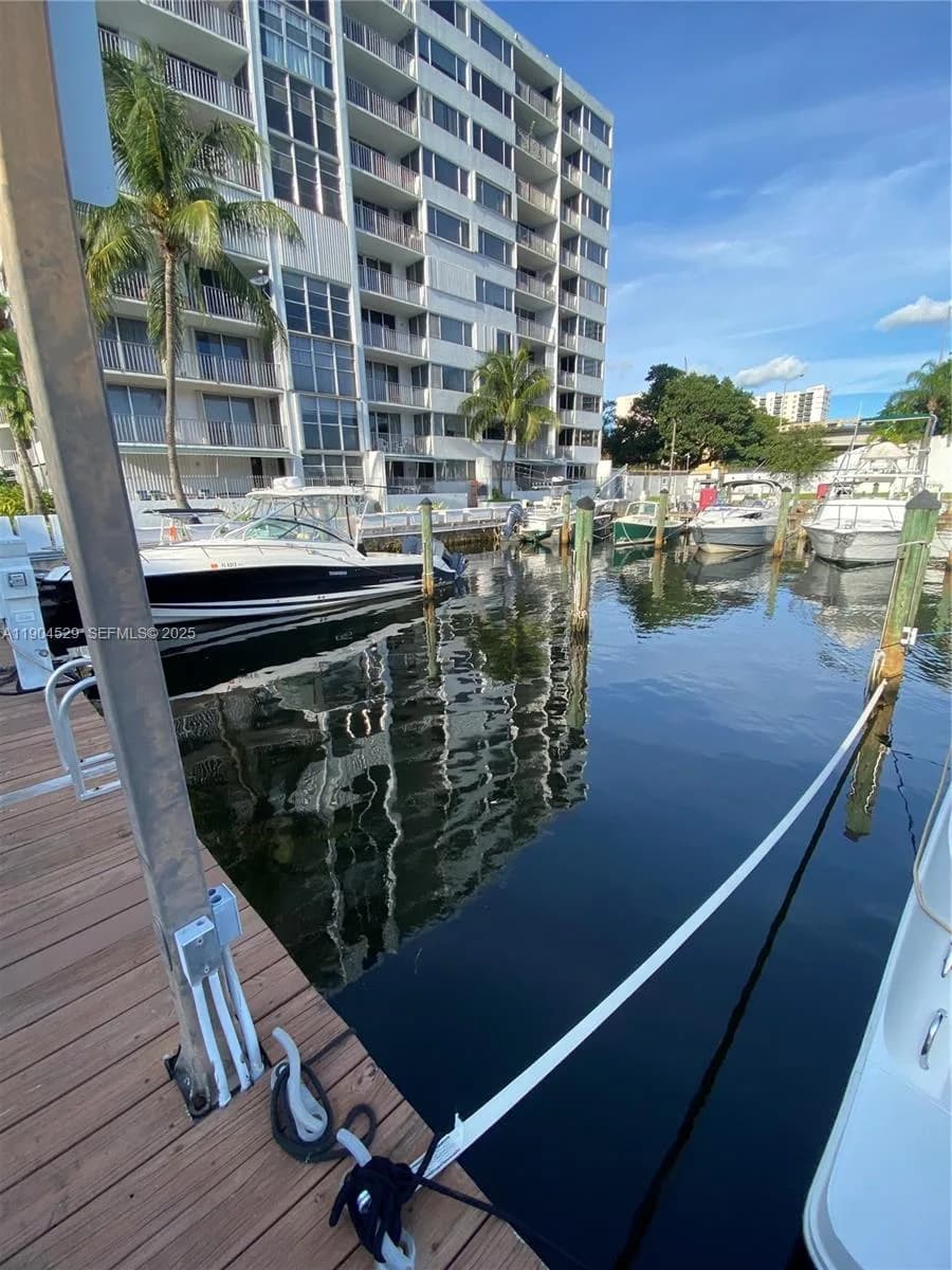 1700 NW North River Dr. #51, Miami FL 33125