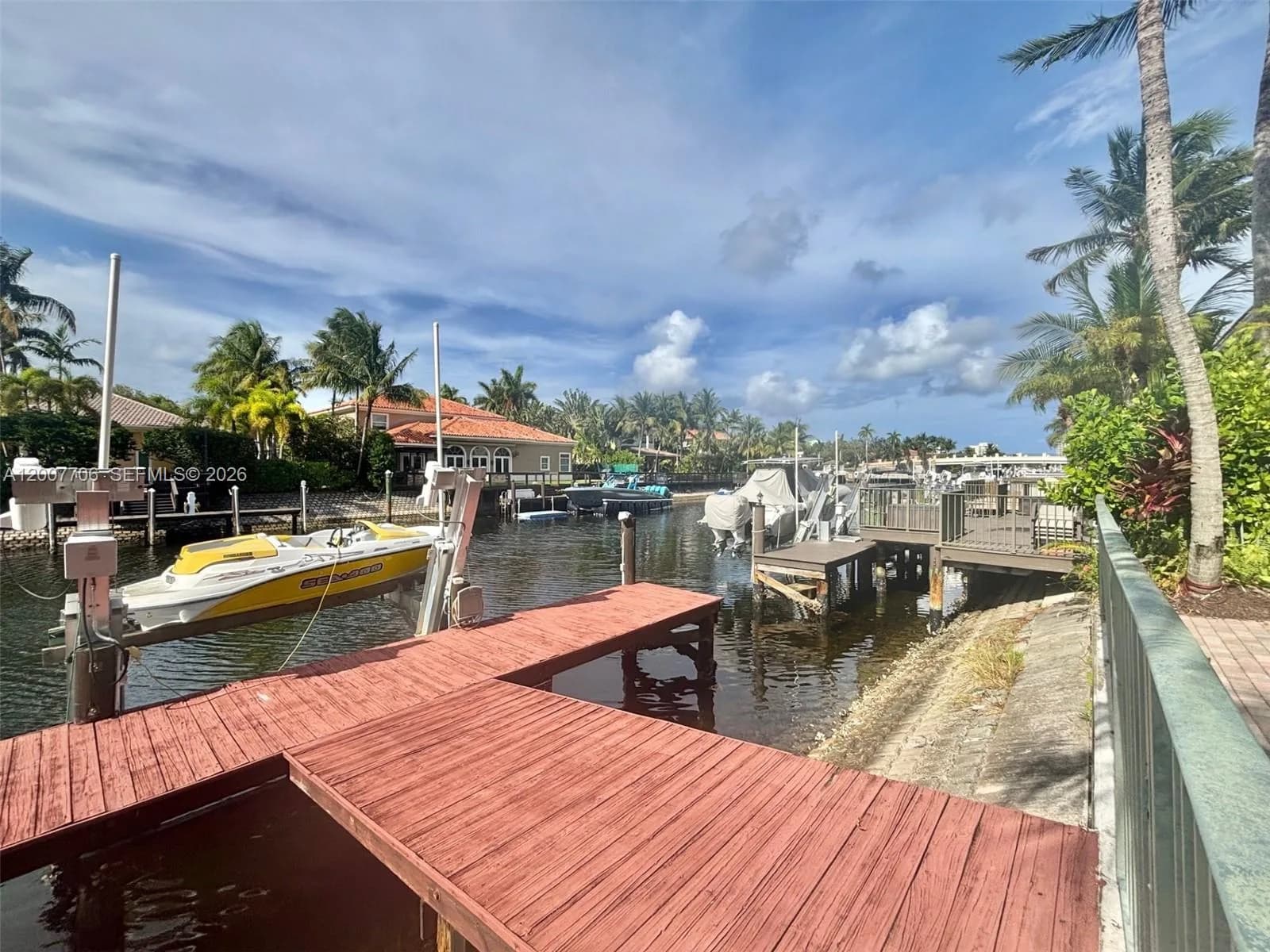1141 Waterside Ln, Hollywood FL 33019