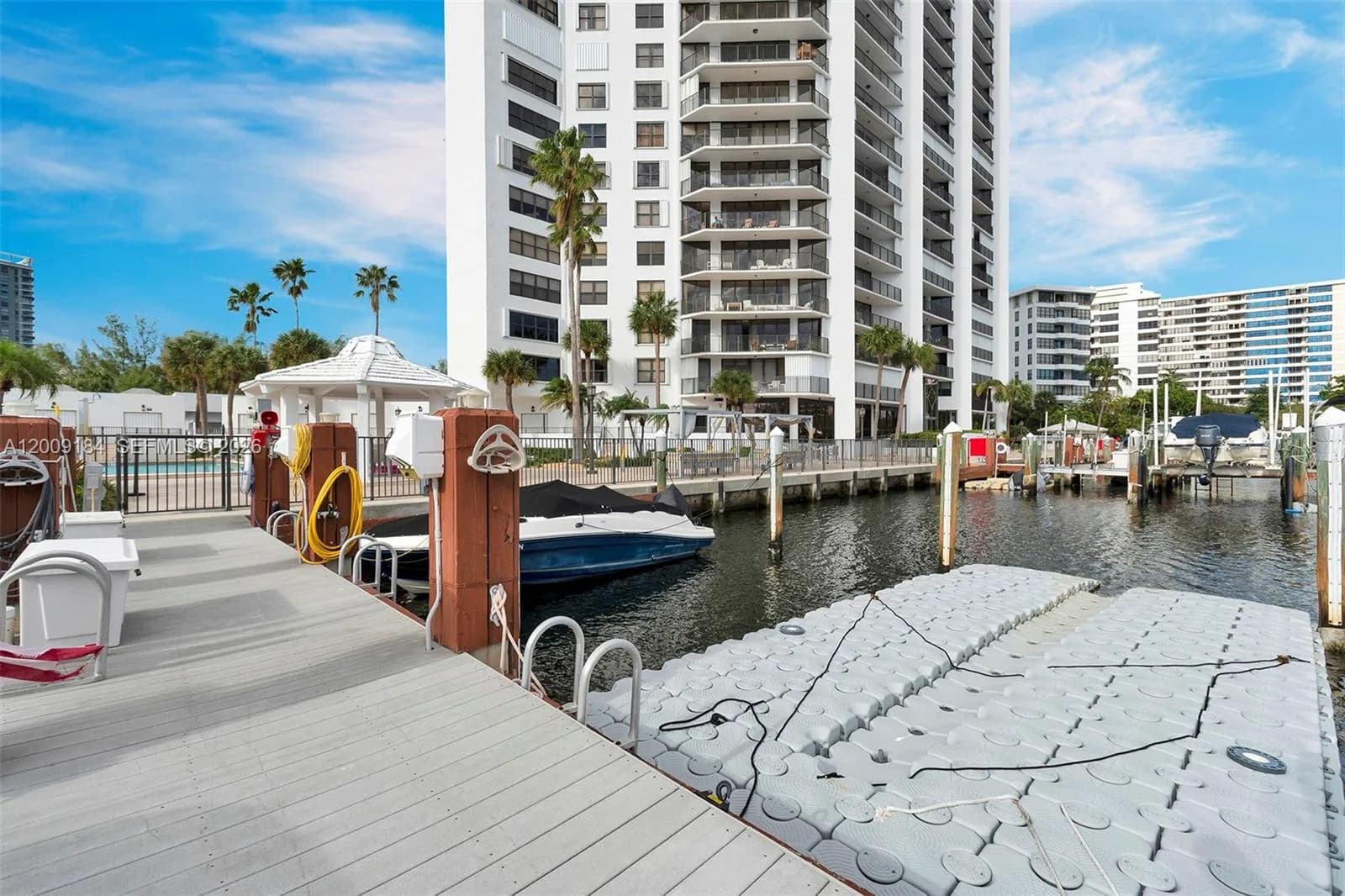 300 Three Islands Blvd # 305, Hallandale Beach FL 33009
