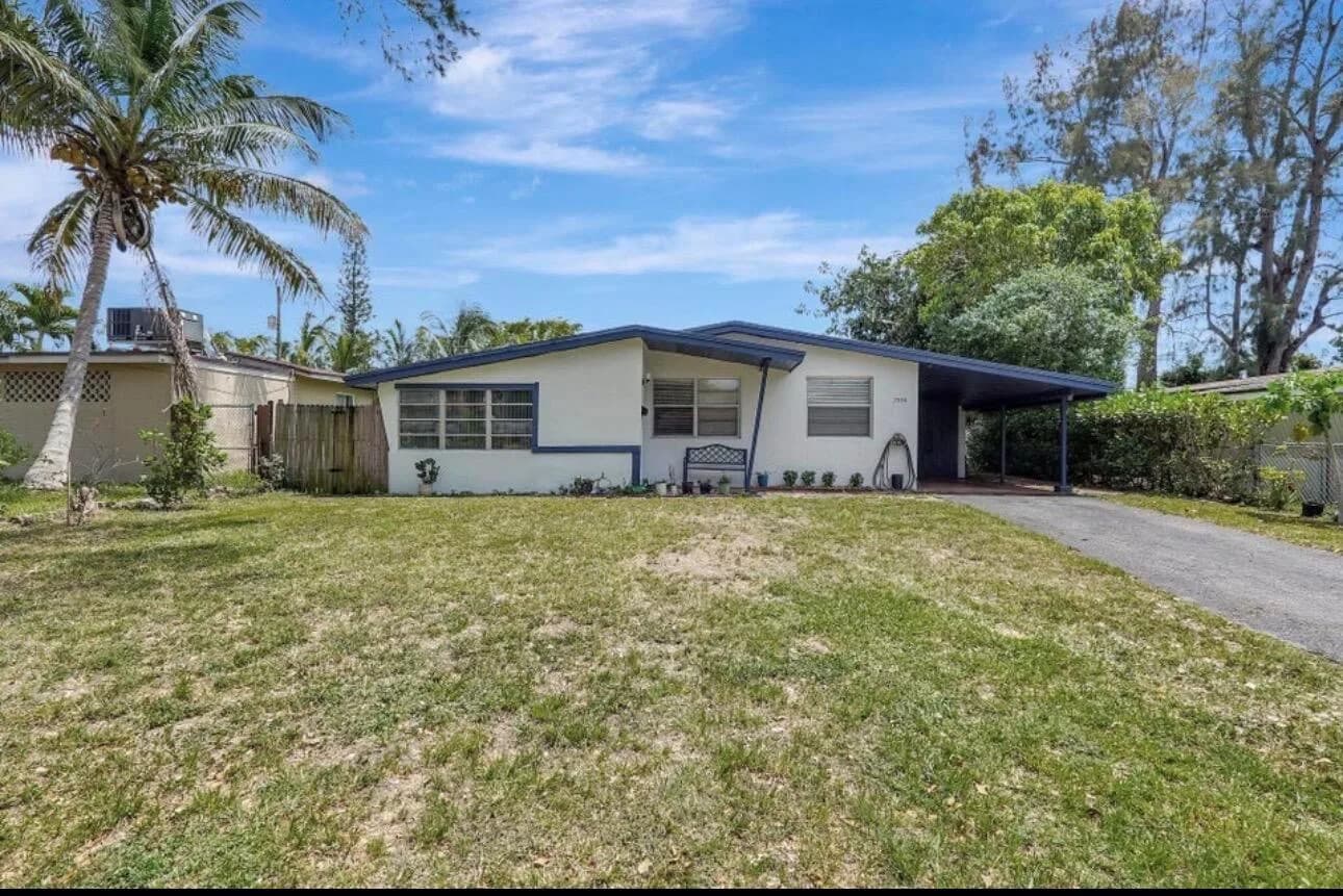 7530 Atlanta Street, Hollywood FL 33024