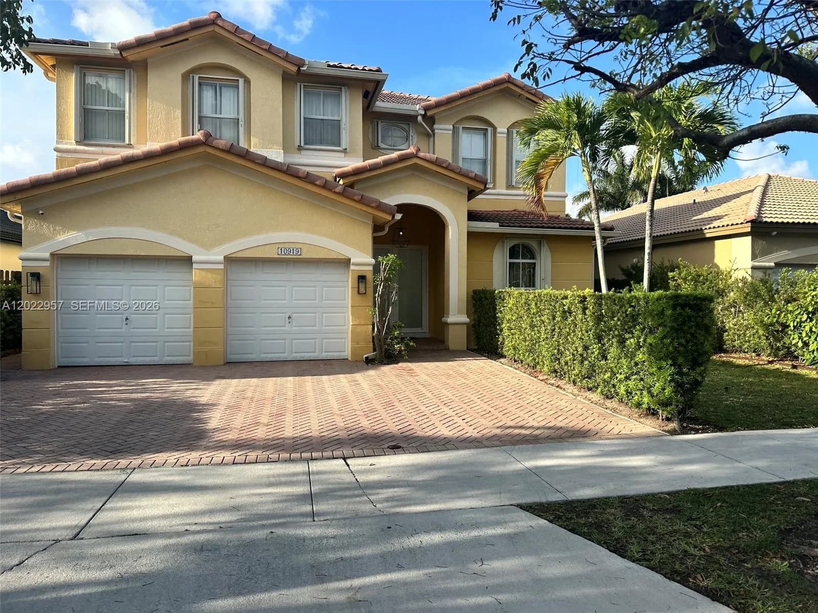 10919 NW 80th Ln, Doral FL 33178