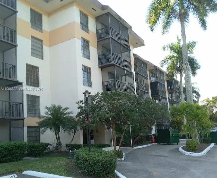 5570 NW 44th St # 507A, Lauderhill FL 33319