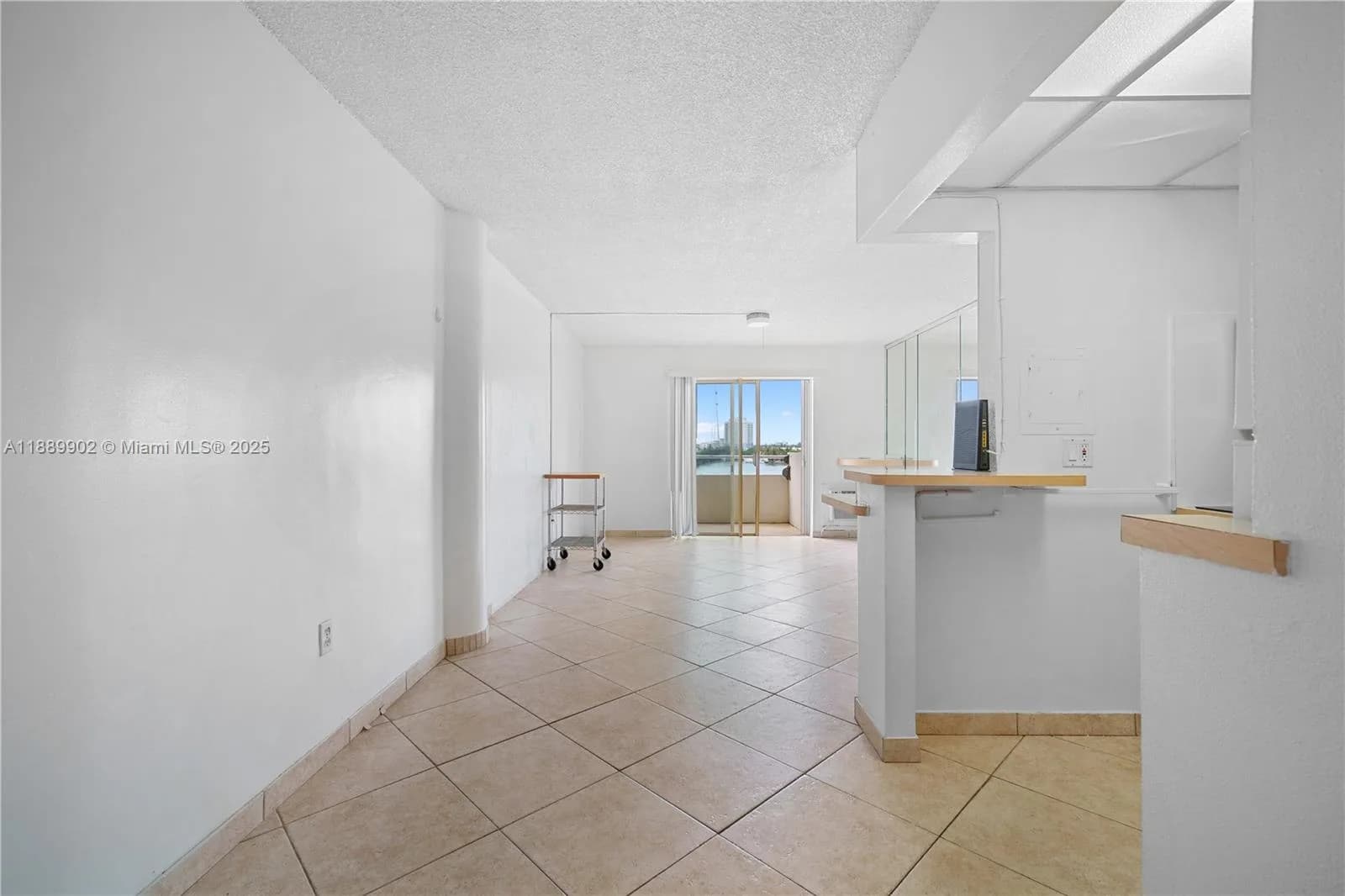 7904 West Dr # 405, North Bay Village FL 33141