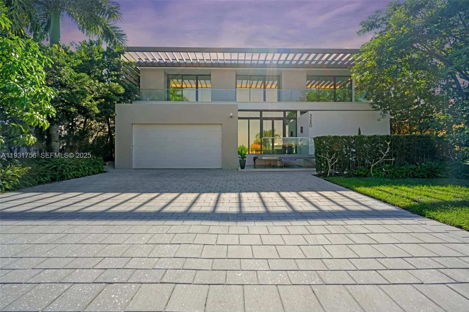 3260 NE 165th St, North Miami Beach FL 33160