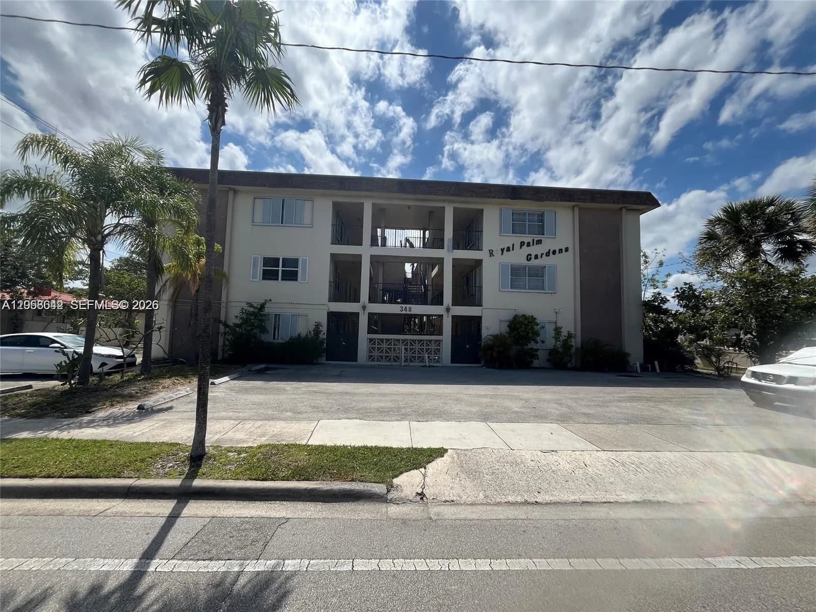 348 S Federal Hwy # 24, Dania Beach FL 33004