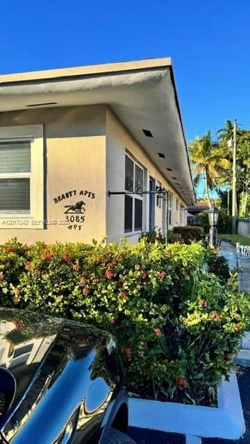 3085 W Flagler St # 2, Miami, FL 33135
