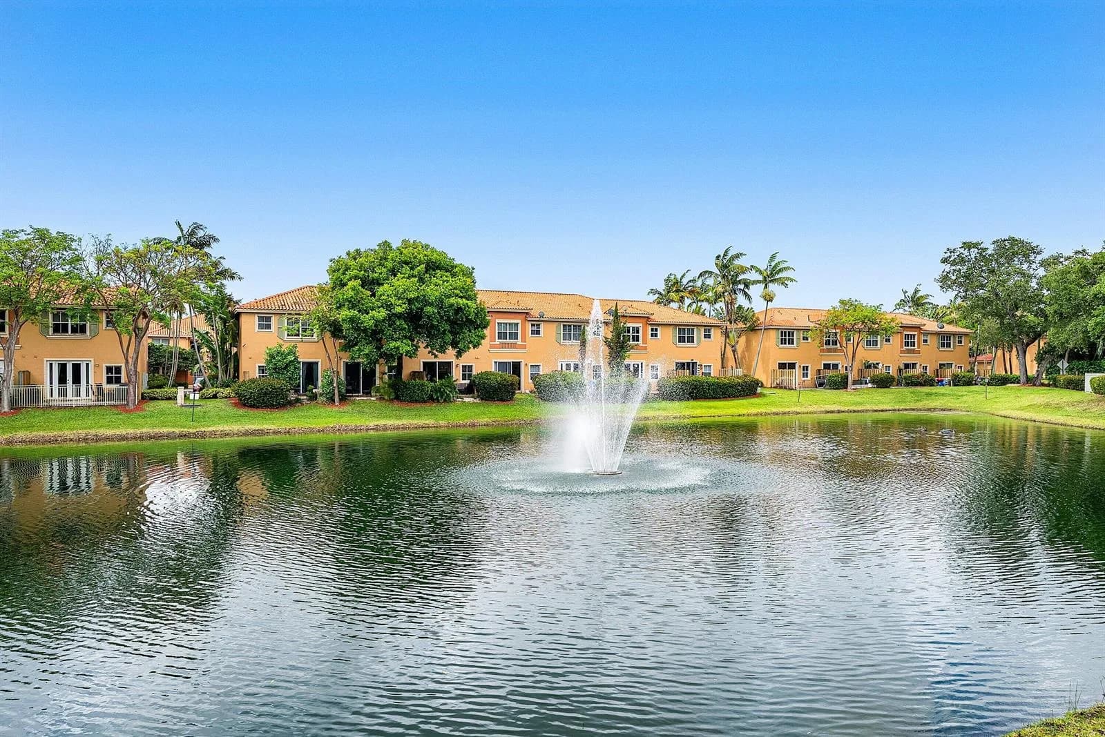 2280 Anchor Court # 2606, Dania Beach FL 33312