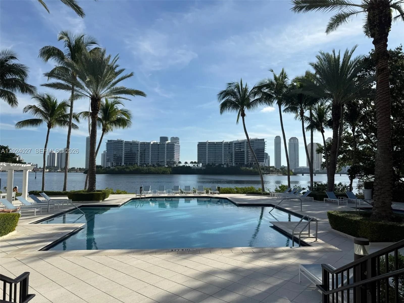 3215 NE 184th St # 14109, Aventura FL 33160