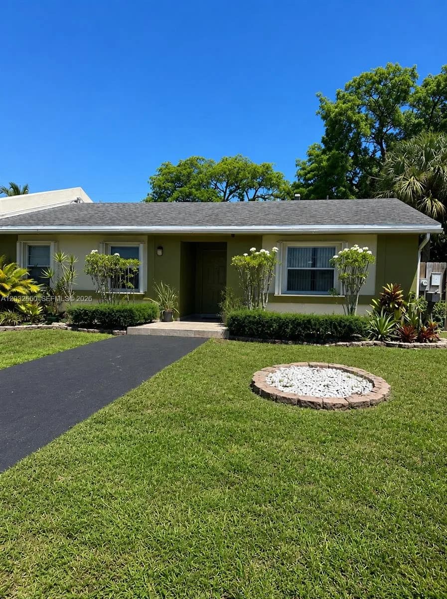 11871 SW 123rd Pl, Miami FL 33186