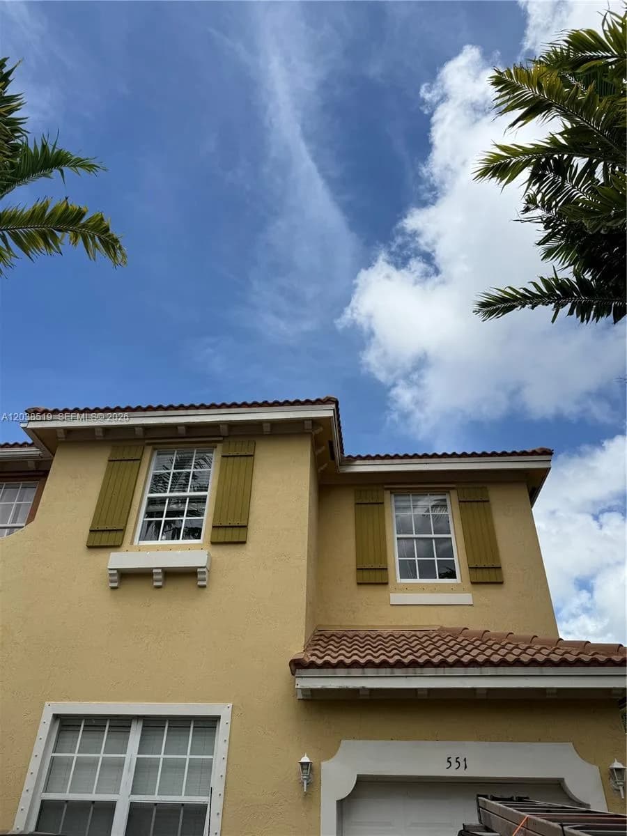 551 NE 21st Ter, Homestead FL 33033