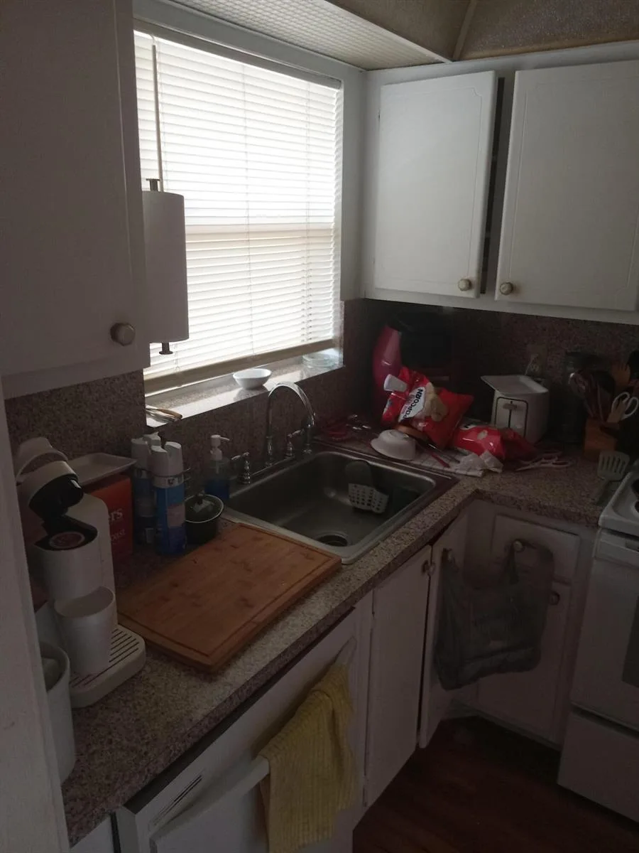 2901 E Sunrise Lakes Drive E # 202, Sunrise FL 33322