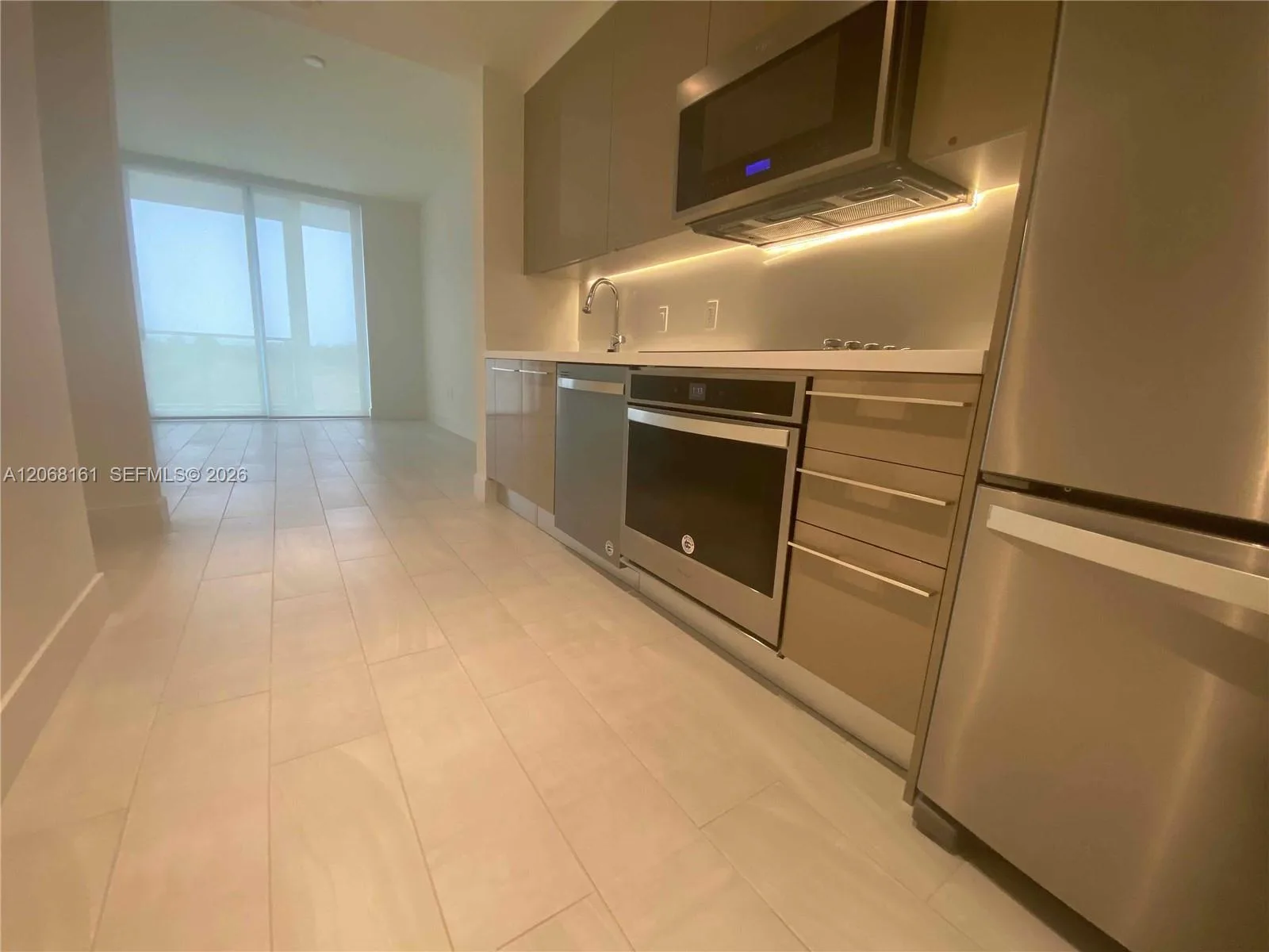 2000 Metropica Way # 308, Sunrise, FL 33323