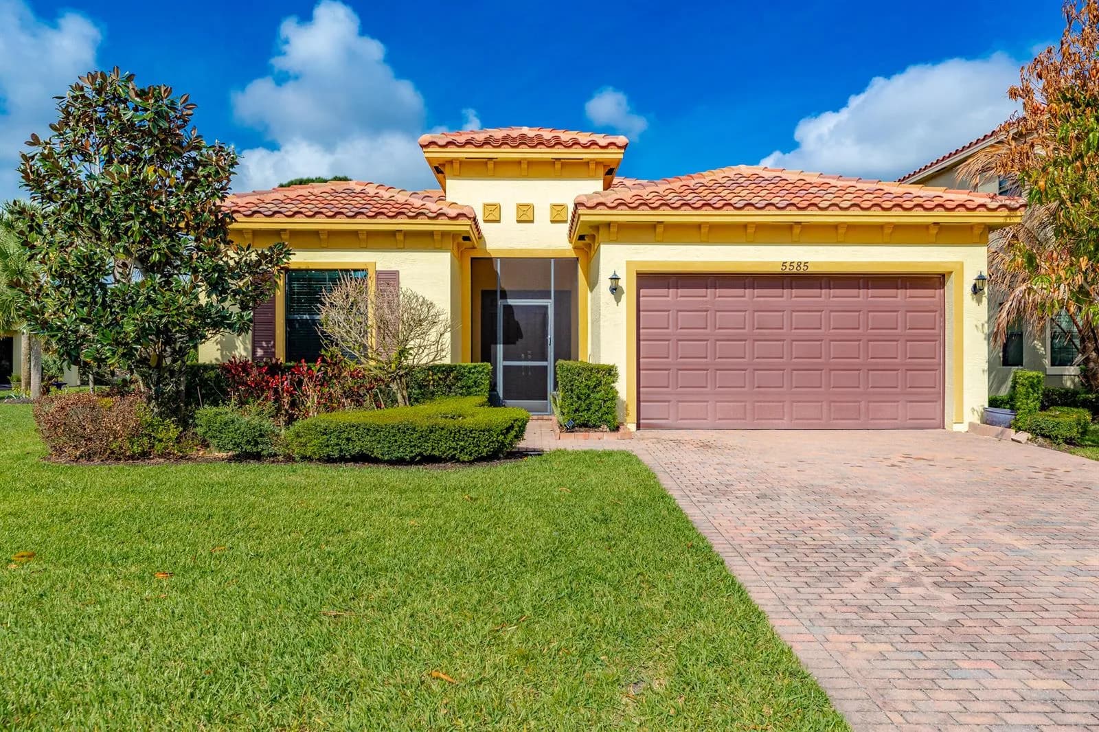 5585 40th Avenue, Vero Beach FL 32967