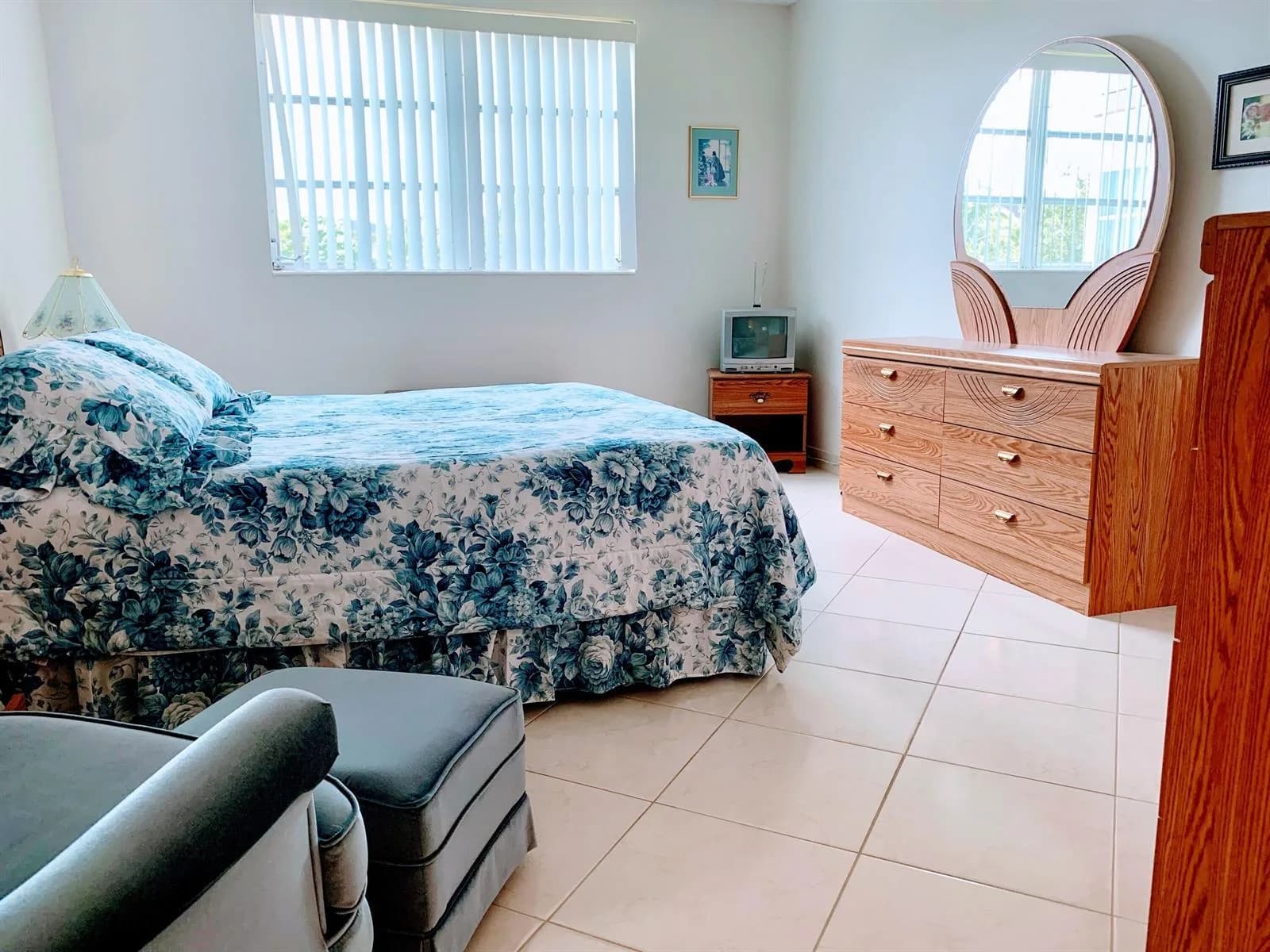 2800 NW 47th Terrace # 304, Lauderdale Lakes FL 33313
